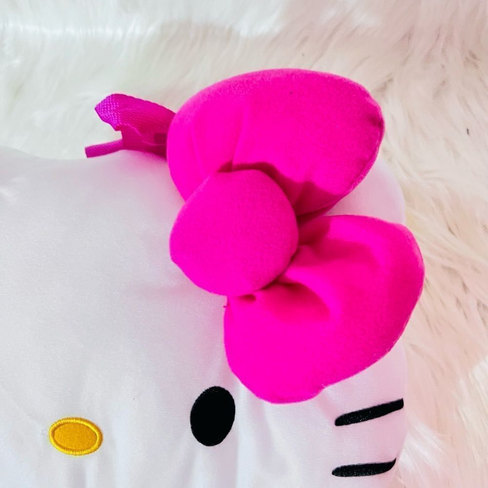 Hello Kitty Plus Backpack - Picture 2 of 4